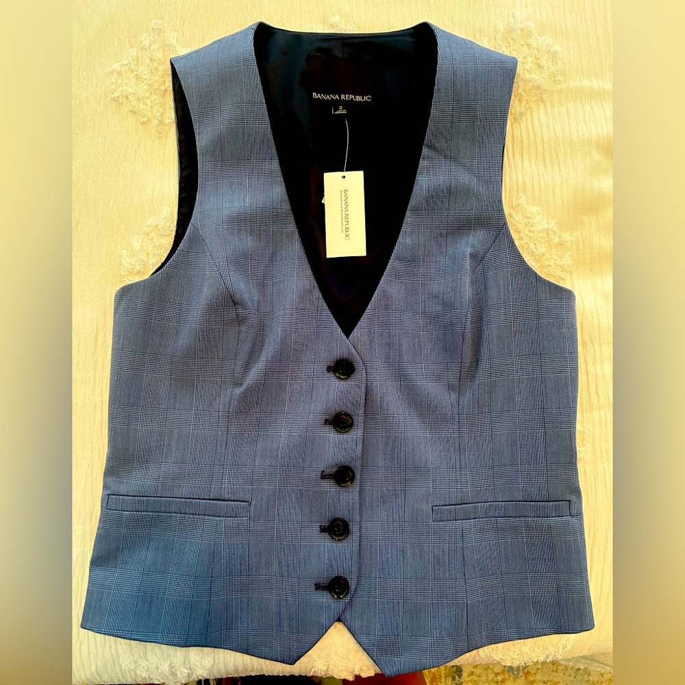 NWT Banana Republic vest size 2